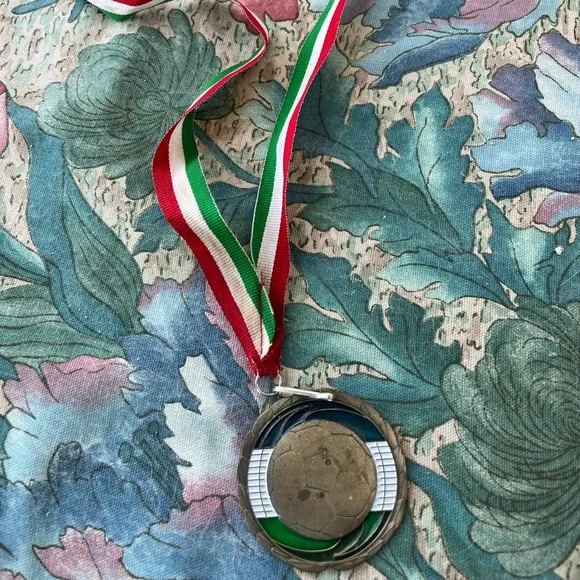 Medals - Picture 1 of 10